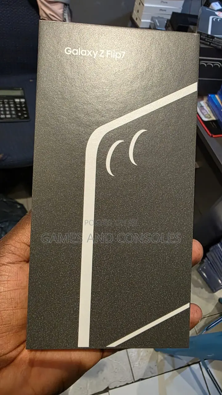 New Samsung Galaxy Z Flip7 256 GB Black