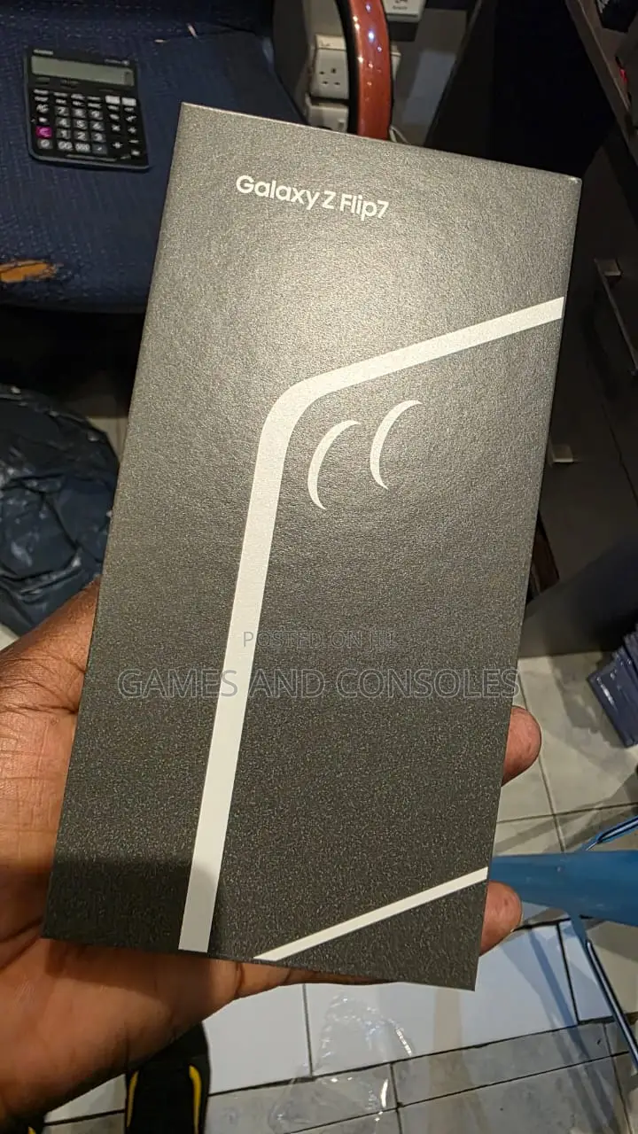 New Samsung Galaxy Z Flip7 256 GB Black