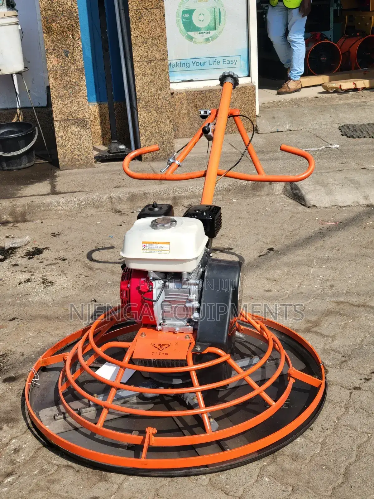 Titan Power Trowel, With Honda Gx160 Engine