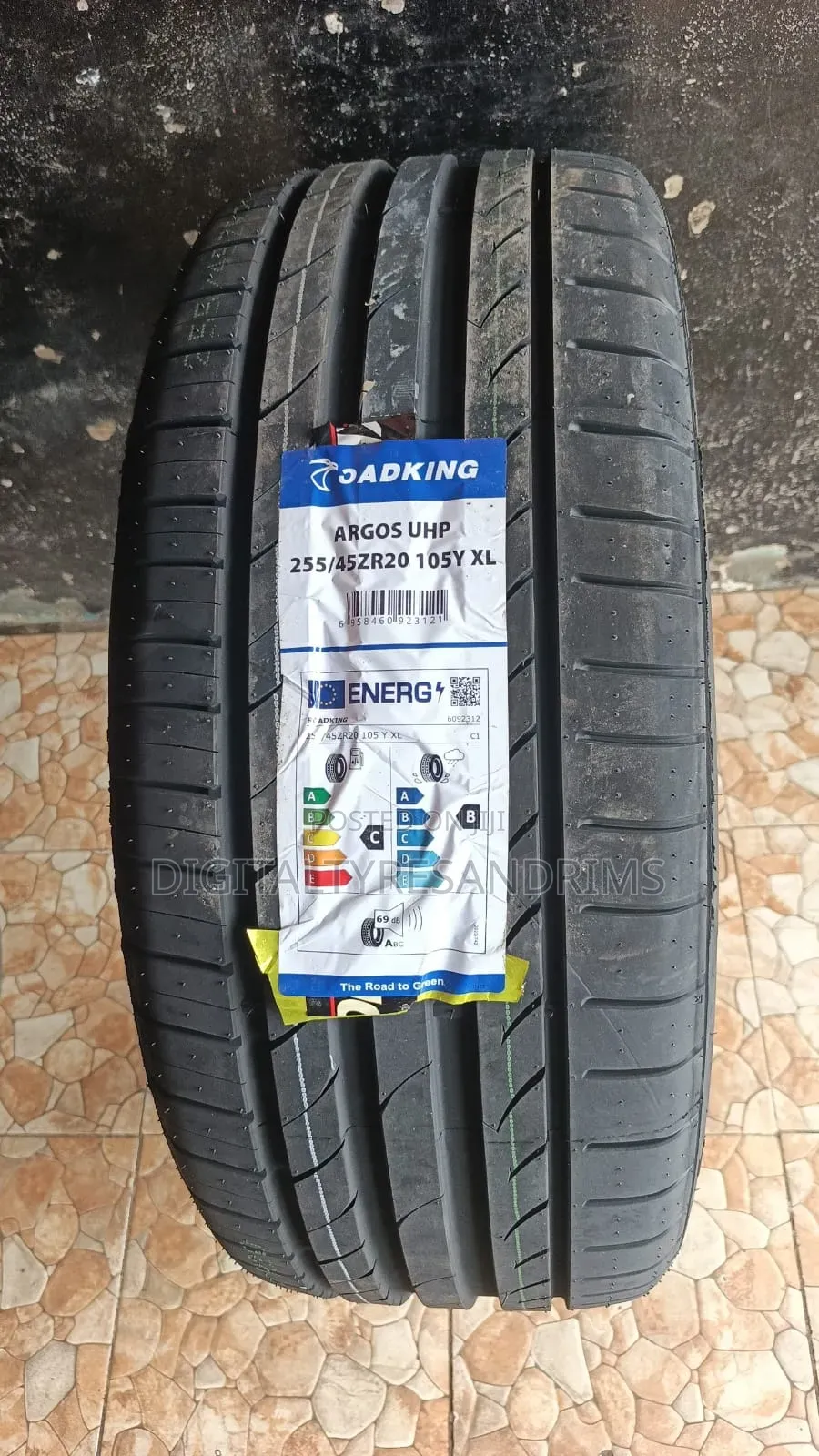 255/45r20 Road King Tyres Brand New