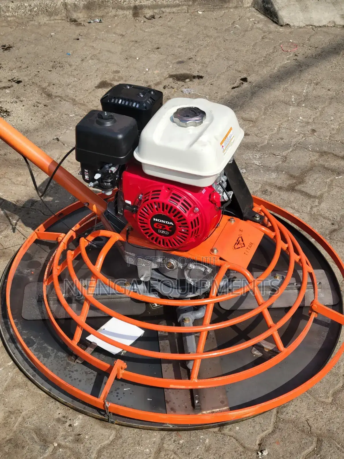 Titan Powerfloat, With Honda Engine