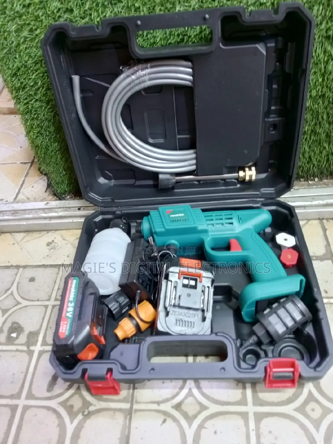 Highly Noted Meakida Cordless Pressure Washer