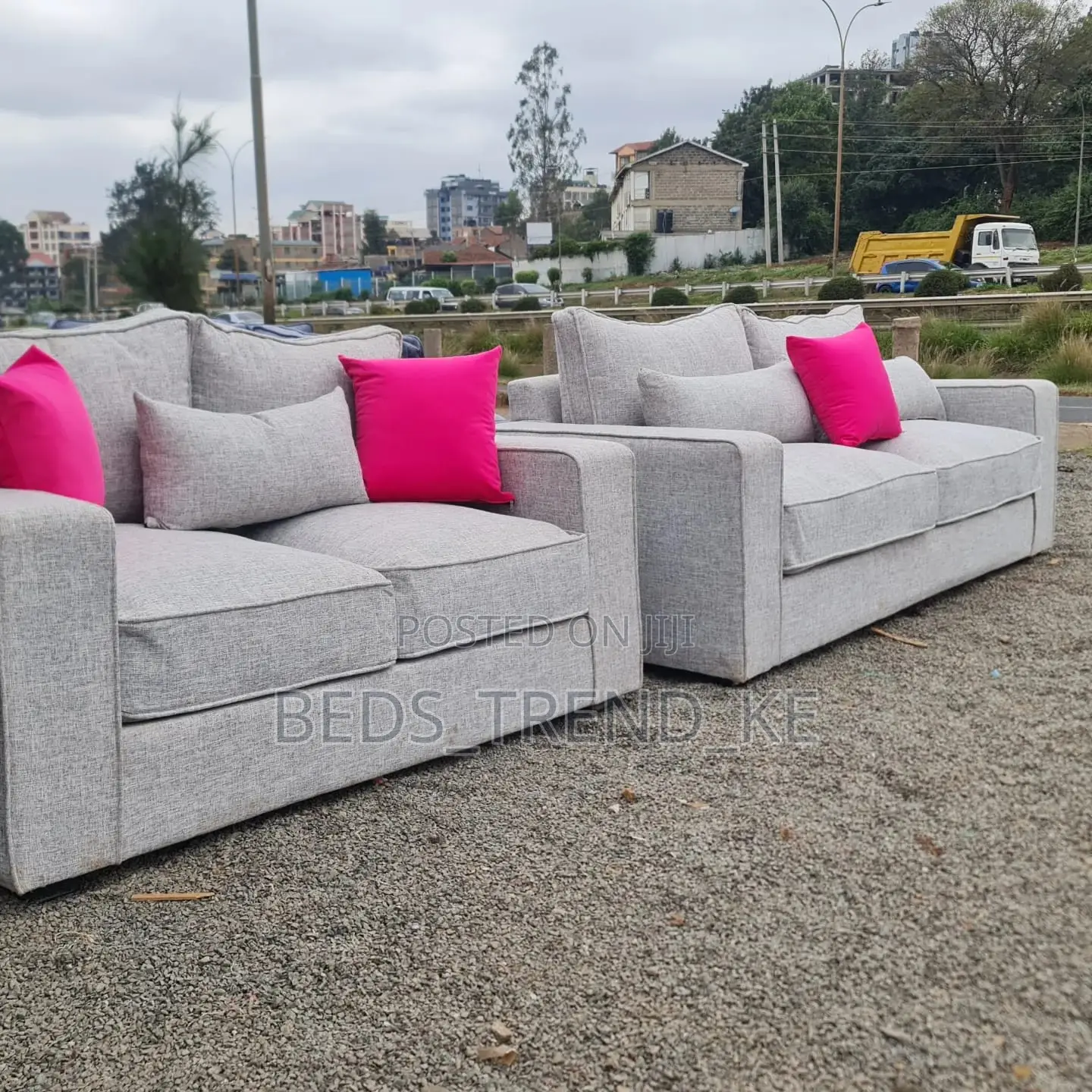 Elegant Cushy 5 Seater Sofa Set 3,2