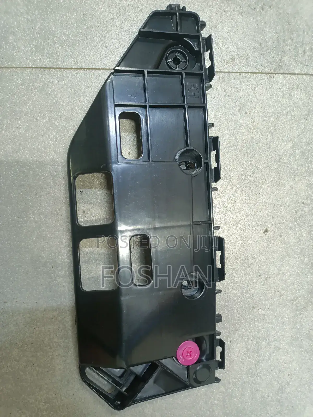 Front Bumper Slide Noah 2015