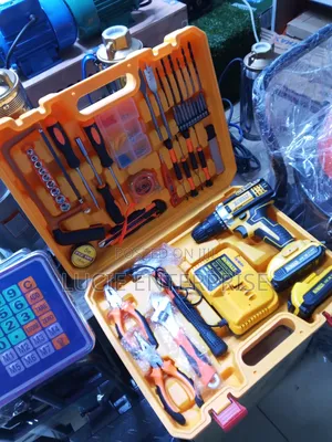 Dewalt Cordless Toolkit Drillset