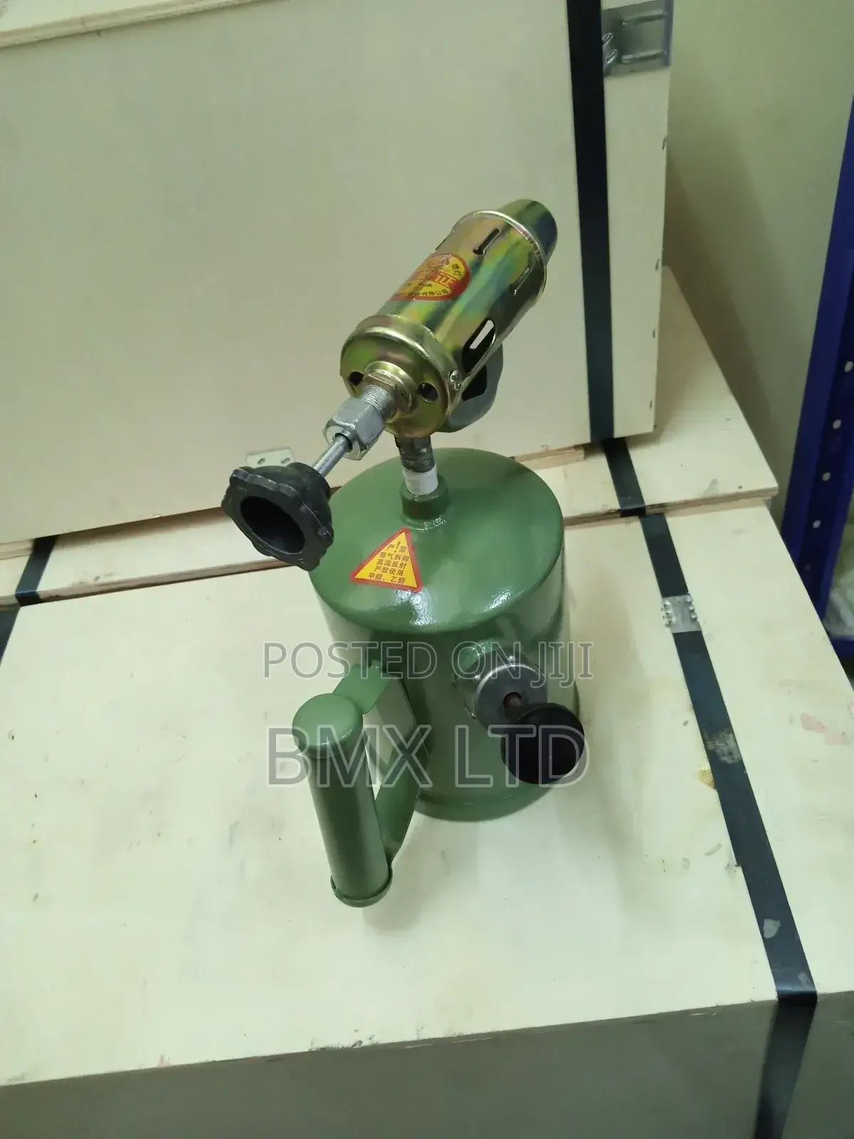 Manual Flame Ignition Torch With Heat Proof Body Grip