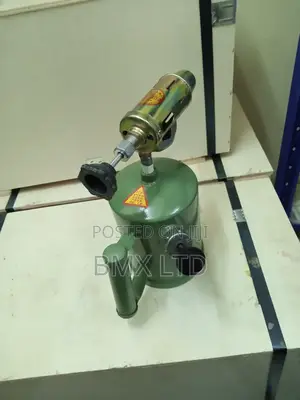 Manual Flame Ignition Torch With Heat Proof Body Grip
