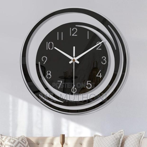 Creative 30cm Acrylic Wall Clock - main view