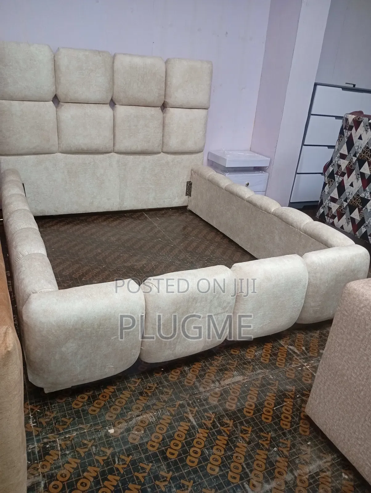 5' by 6' Queen Size Bubble Bed