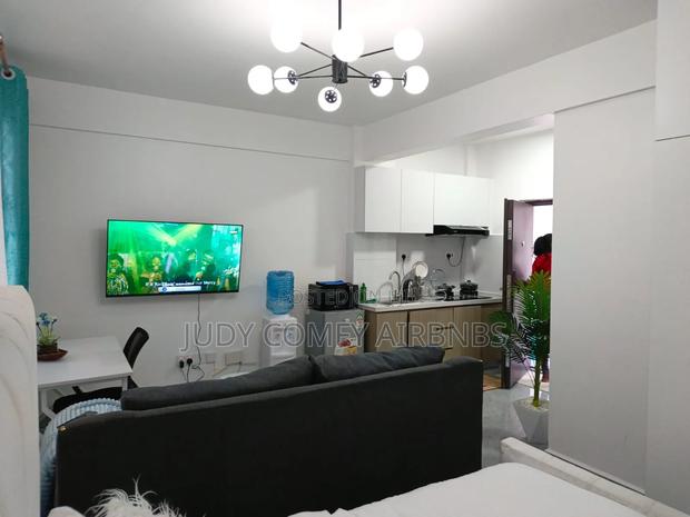 Studio Airbnb at Parklands Nairobi - thumbnail 7
