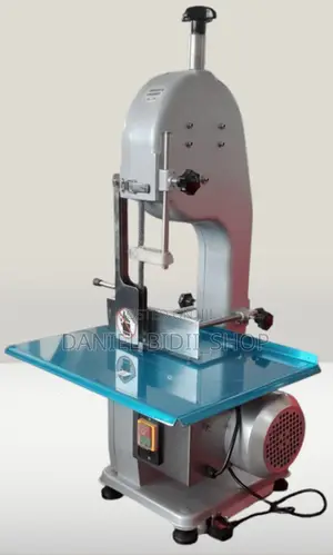 Bs-280 Milano Italia Table Meat Saw Capacity 200kgs Per Hour