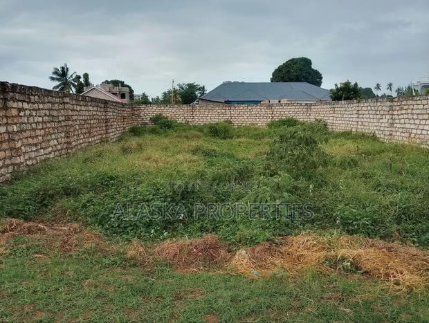 40by80 Prime Plot for Sale in Utange - thumbnail 3
