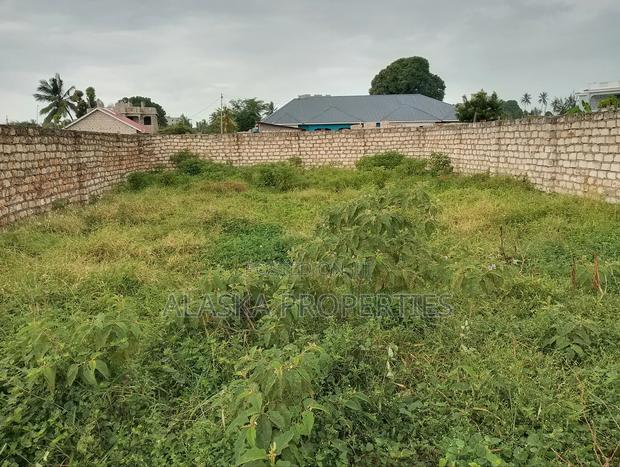 40by80 Prime Plot for Sale in Utange - thumbnail 4