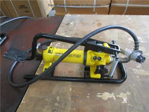 Heavy Duty Hydraulic Pump for Hands Free Operation - thumbnail 2