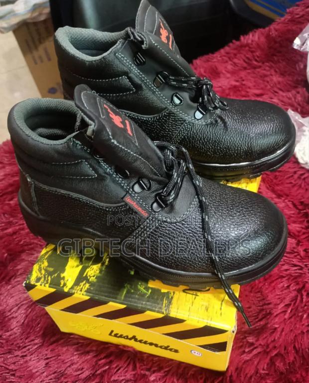 Safety Boots for Home and Construction - main view