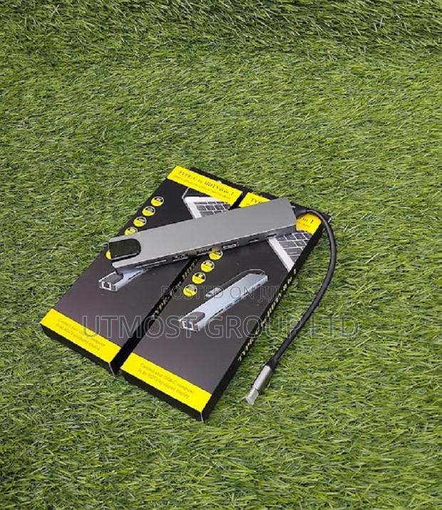 Type-C HDTV 5 in 1 Multiport Adapterunparalleled Versatility