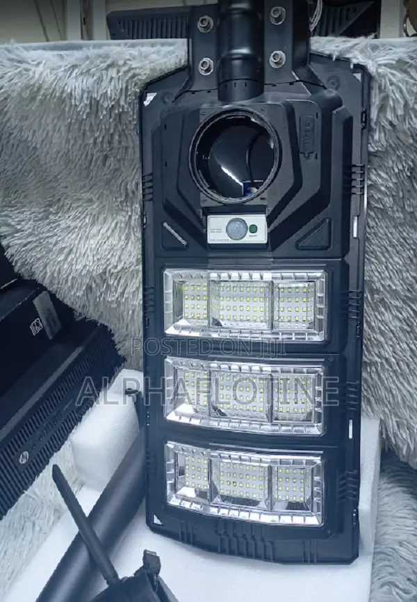 Ai Solar Camera Lighting 2 In1 Street Flood Light 450watts