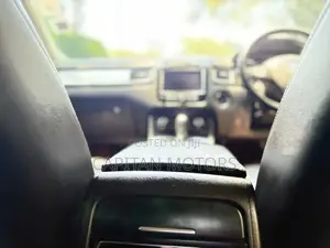 Volkswagen Touareg VR6 Lux 2011 Silver