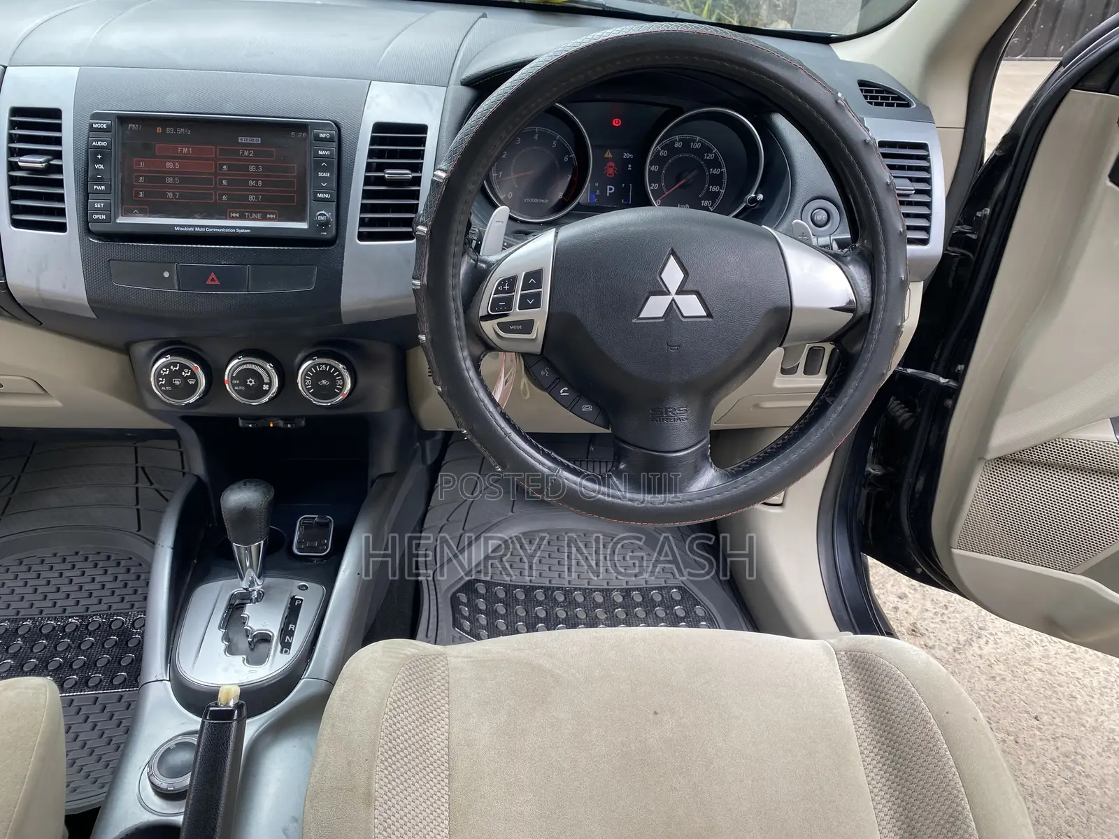 Mitsubishi Outlander 2010 Black