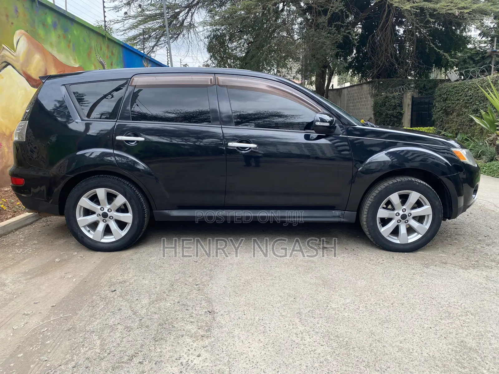 Mitsubishi Outlander 2010 Black