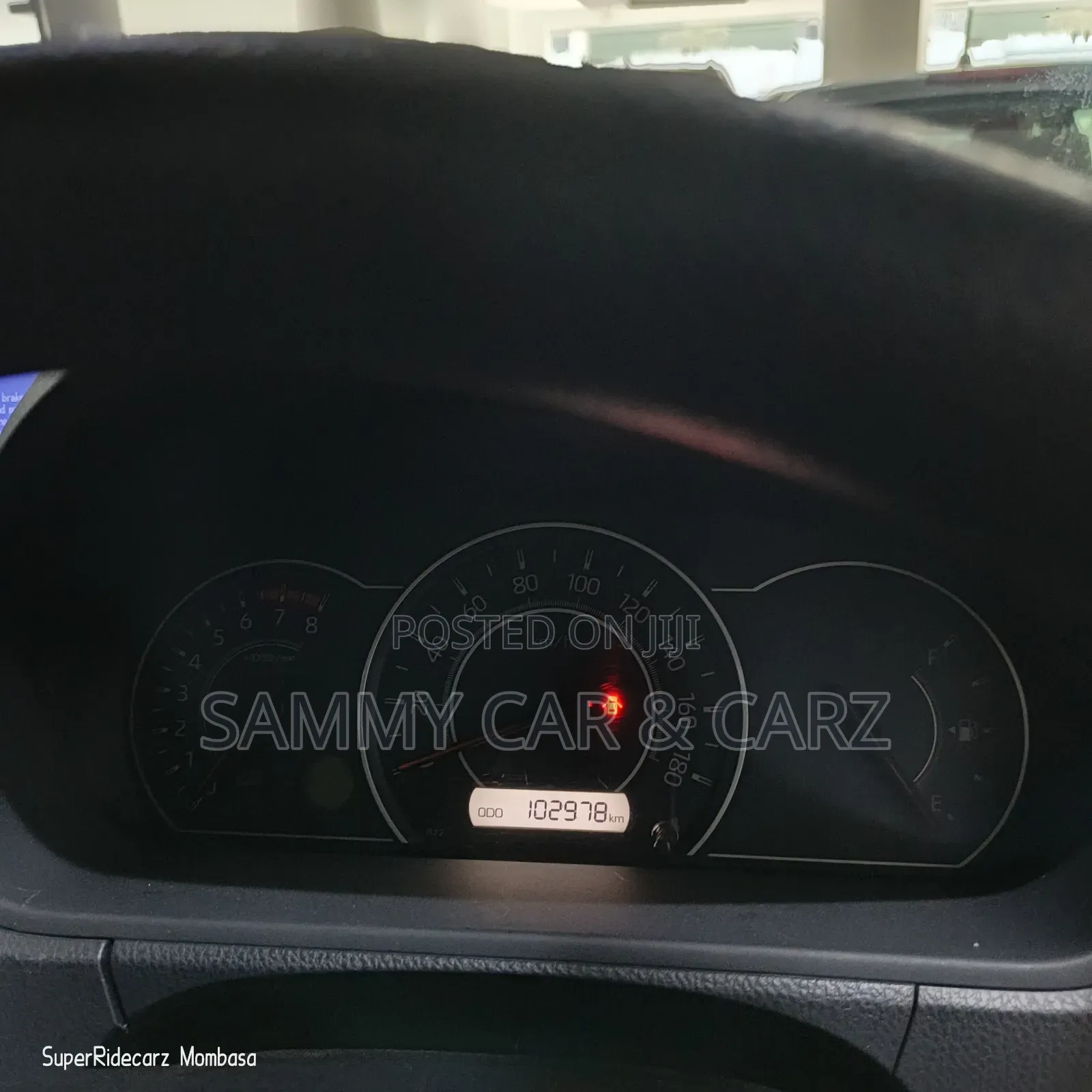 Toyota Noah 2.0 FWD (8 Seater) 2018 Silver