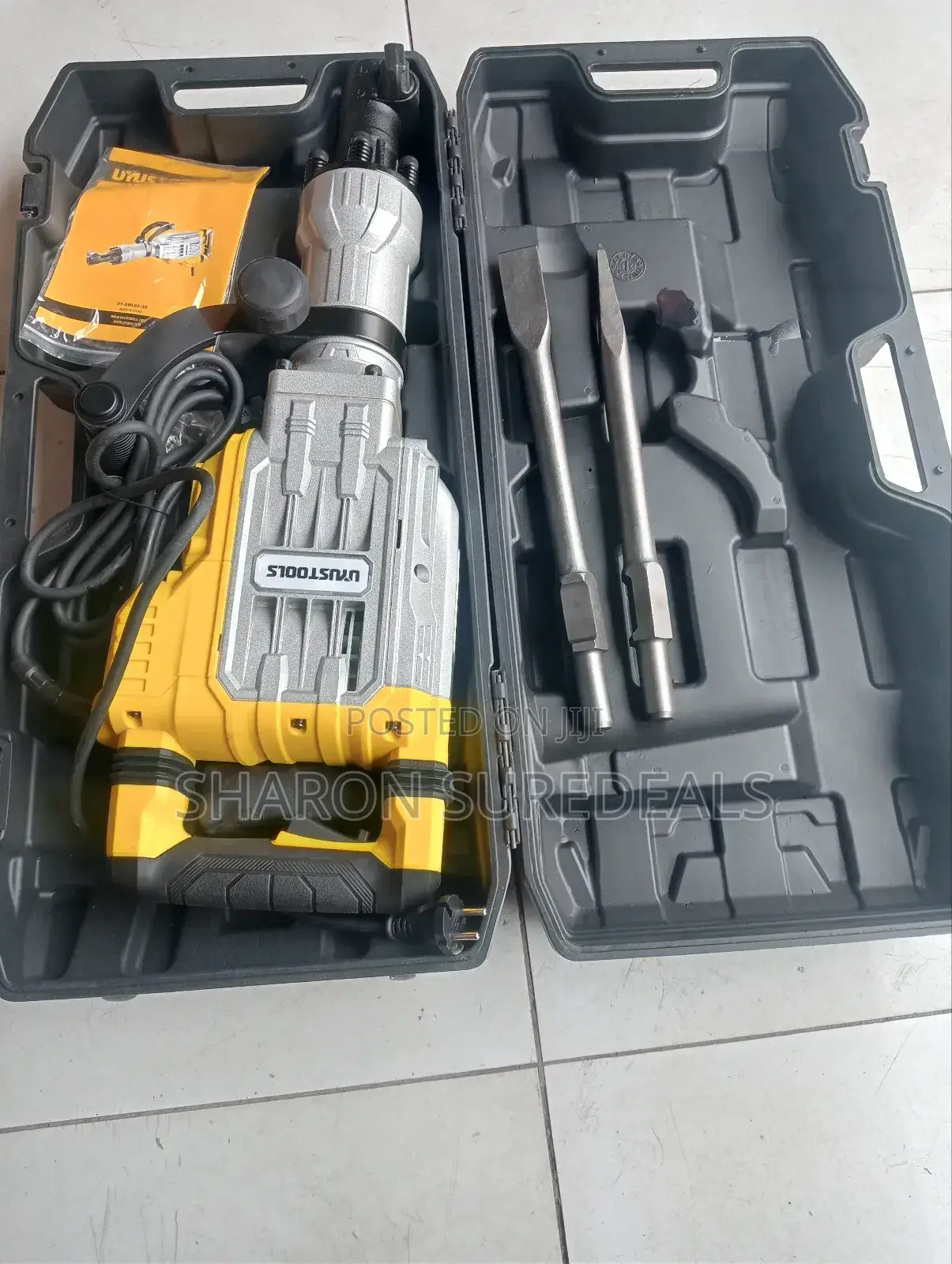 Uyustools Heavy Duty Breaker 2700w