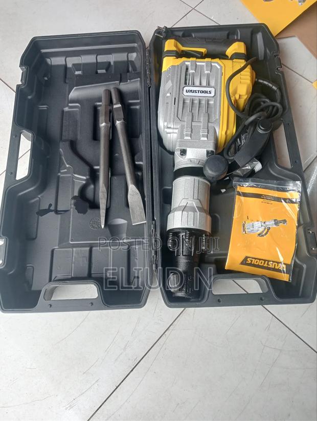 Breaker/ Uyus Tools Breaker 2700w