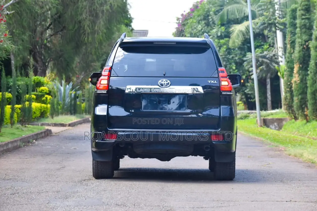 Toyota Land Cruiser Prado 2019 Black