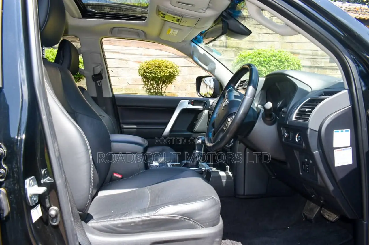 Toyota Land Cruiser Prado 2019 Black