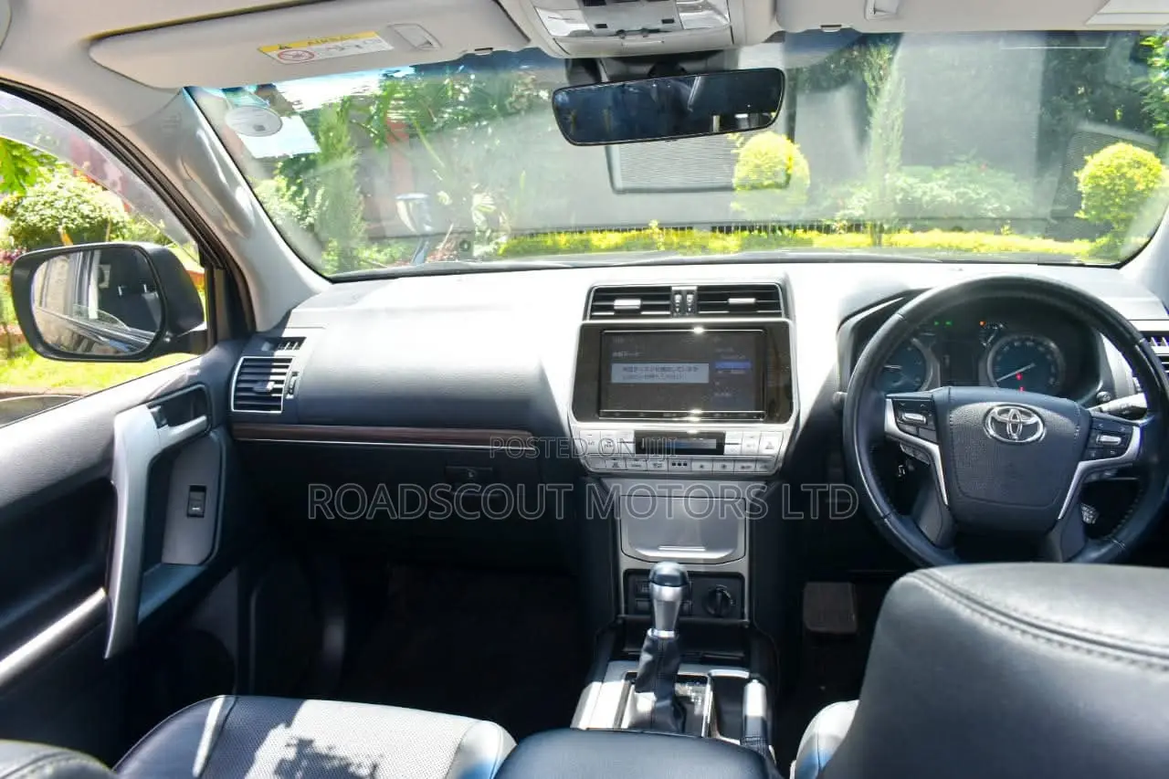 Toyota Land Cruiser Prado 2019 Black