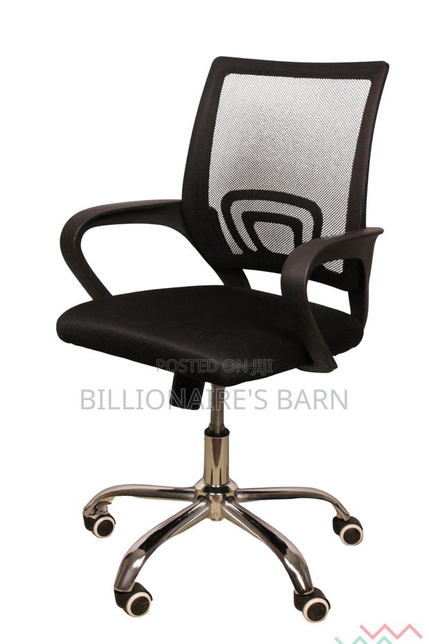 Office Mesh Chair With Space-Saving Design Black