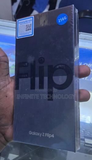 New Samsung Galaxy Z Flip4 512 GB Blue - main view