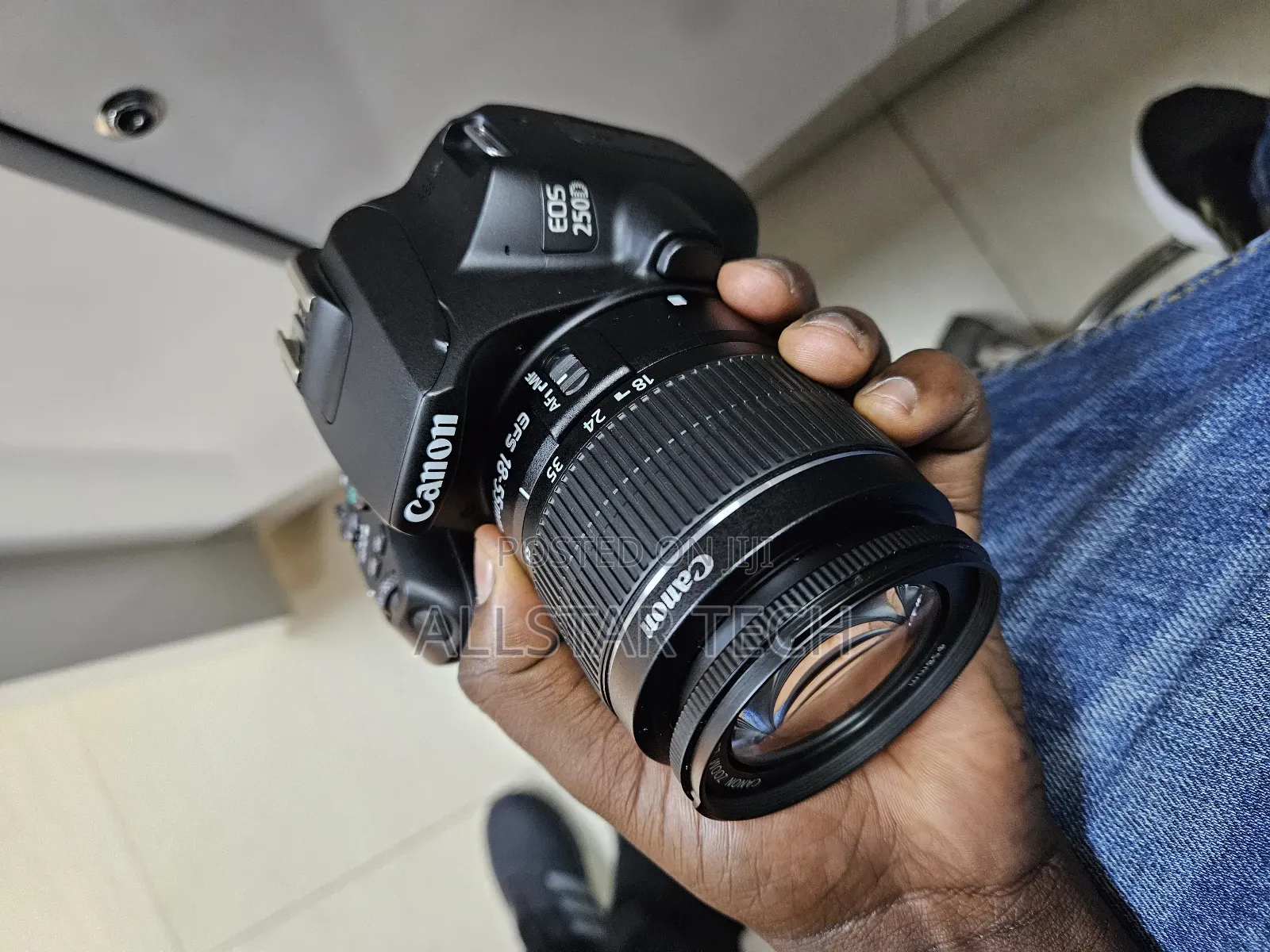 Canon Eos 250d With Kit Lens
