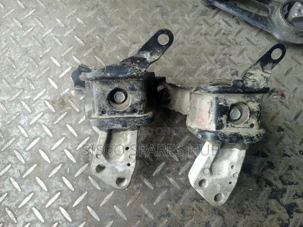 Engine Mount Nze - thumbnail 5