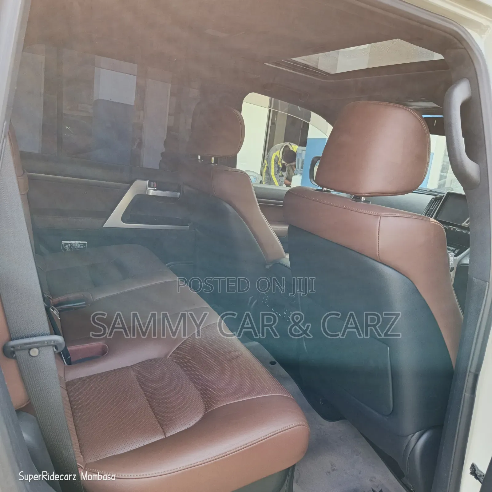 Toyota Land Cruiser 4.6 V8 ZX 2017 White