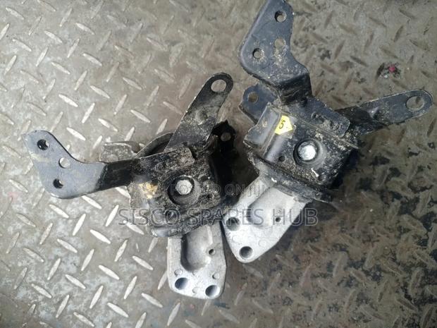 Engine Mount Axio