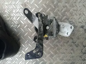Engine Mount Axio