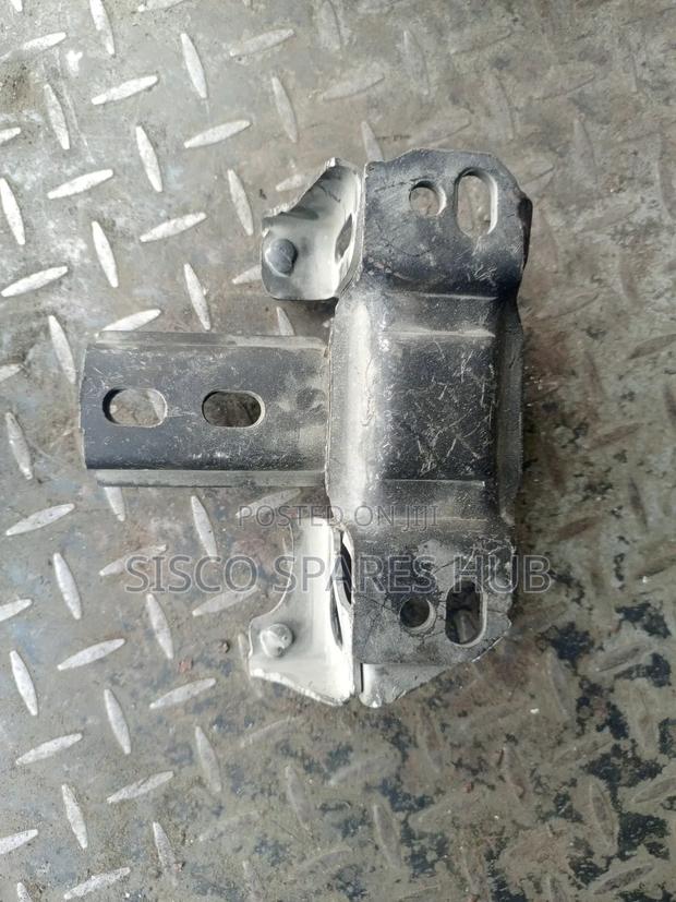 Gear Mounting Demio - thumbnail 2