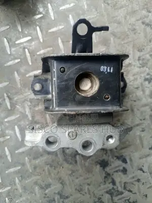 Engine Mount Daihatsu Mira