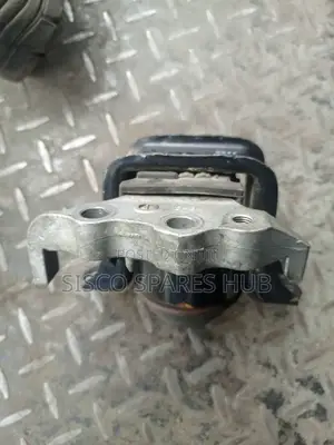 Engine Mount Daihatsu Mira