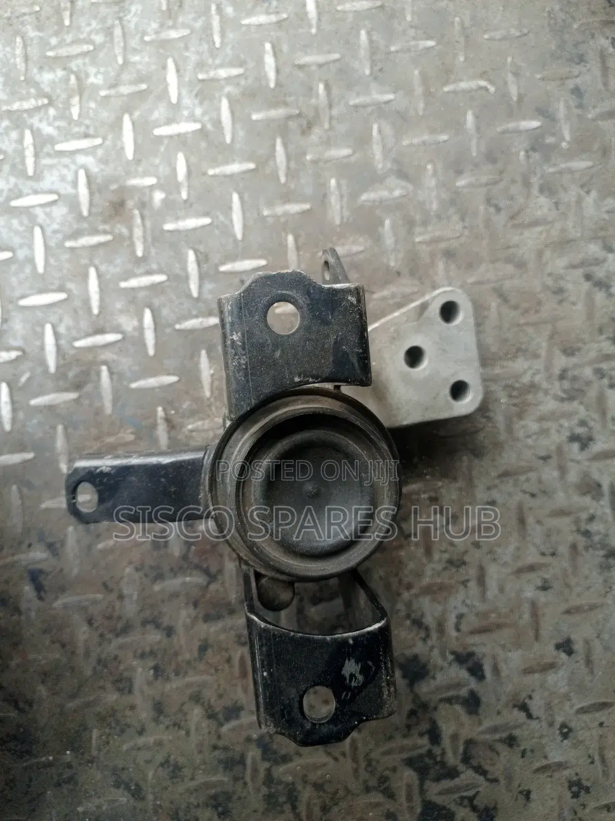 Engine Mount Mitsubishi Mirage