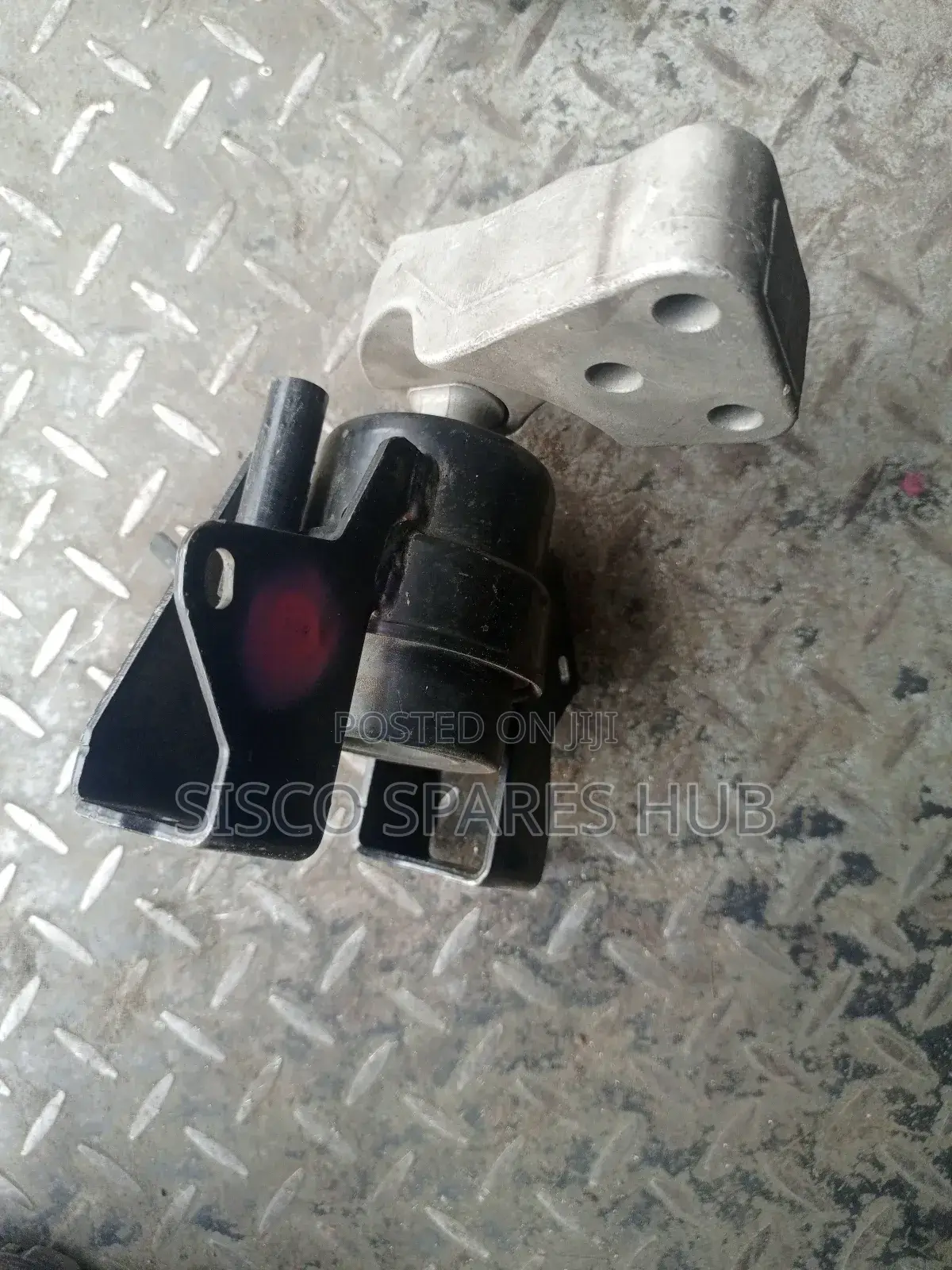 Engine Mount Mitsubishi Mirage