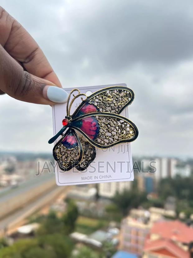 One Brooch, Endless Elegance - thumbnail 6