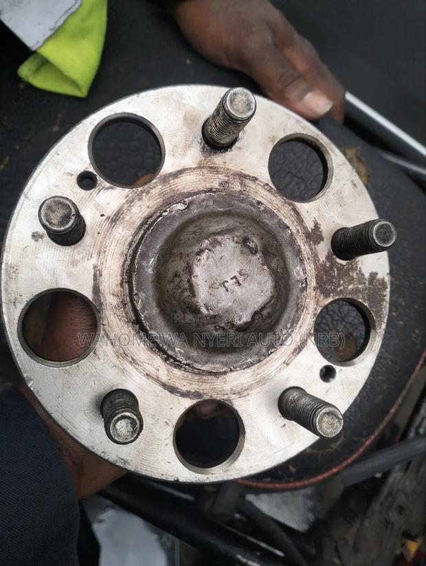 Rear Hub Honda Stepwagon - thumbnail 3