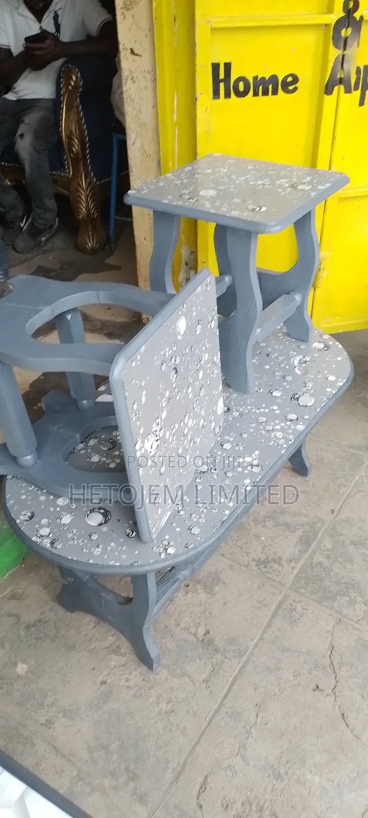Tokelezea Na Set Ya 4 – Ni Classy, Ni Cheap!