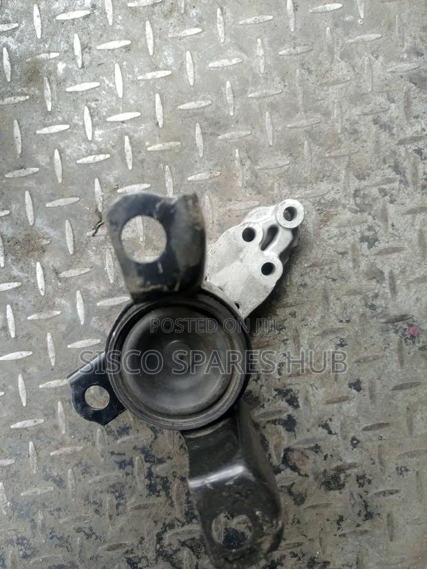 Engine Mount Mazda Demio - thumbnail 3