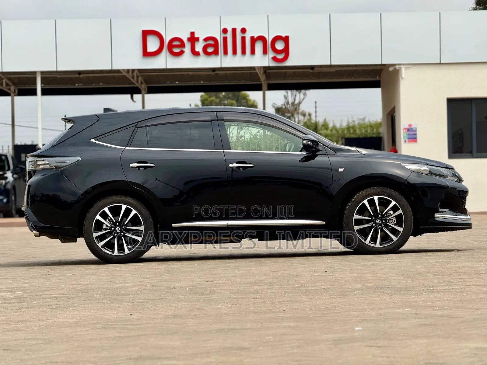 Toyota Harrier 2018 Black