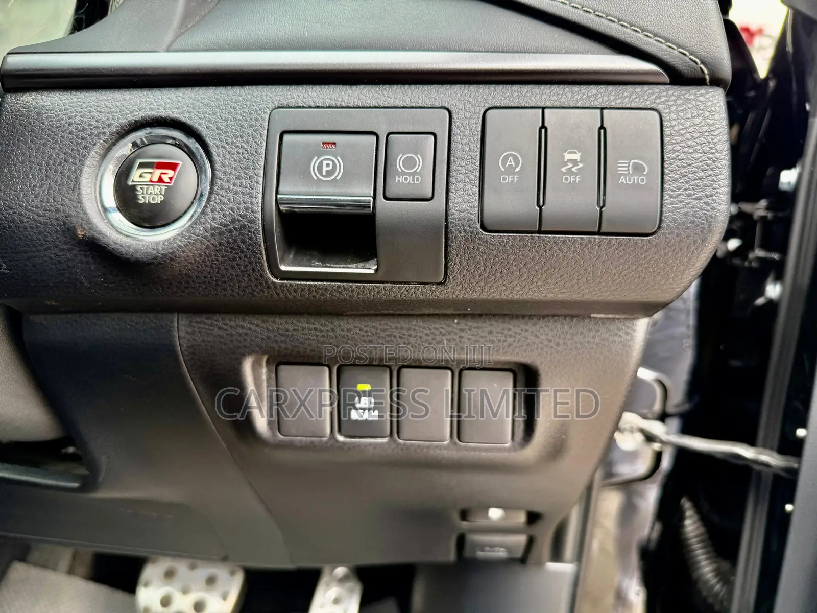 Toyota Harrier 2018 Black