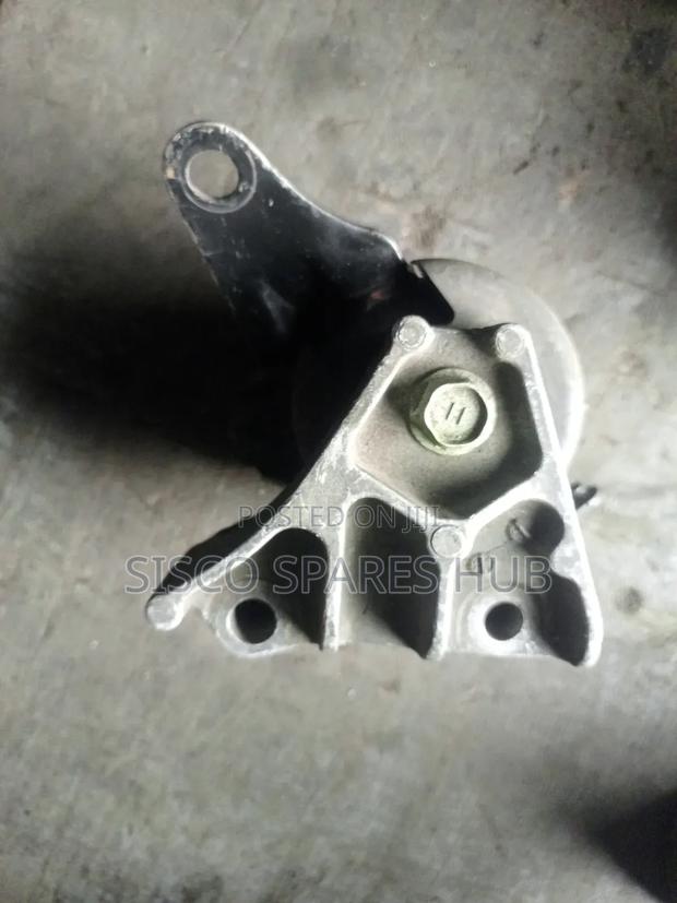 Engine Mount Noah/Voxy