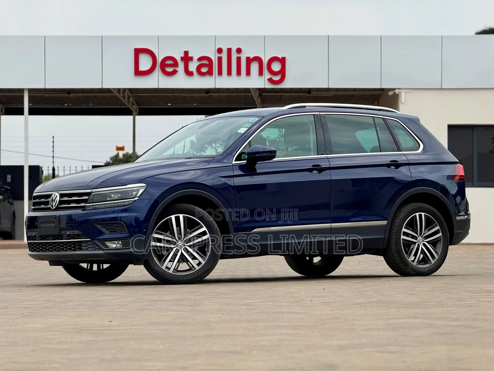 Volkswagen Tiguan 2018 Blue